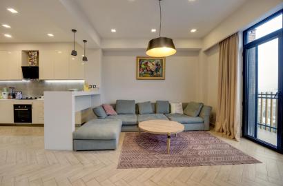 nearly repaired 4-room apartment for sale